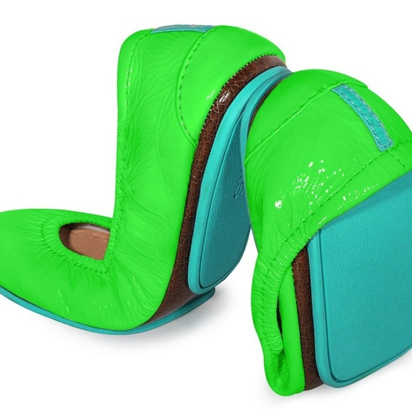 Tieks Shoes - Like new Tieks Galactic Green sz 9